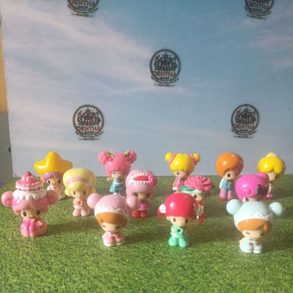 Cherry-chan Koeda-chan Mini Figure Vintage Takara Tomy Toy