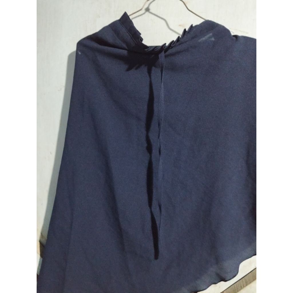 Preloved hijab bergo