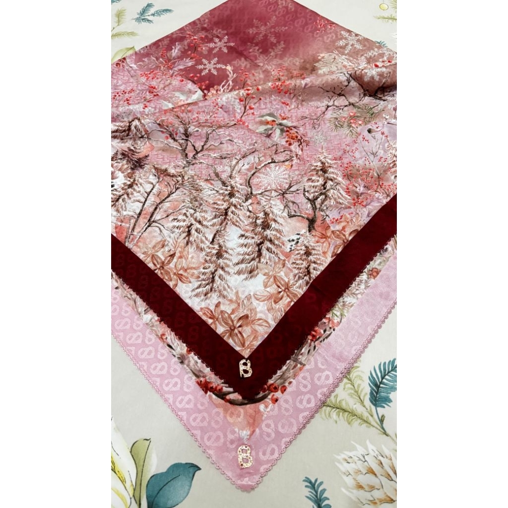 Preloved Buttonscarves Holiday Series 2.0 (Rose)