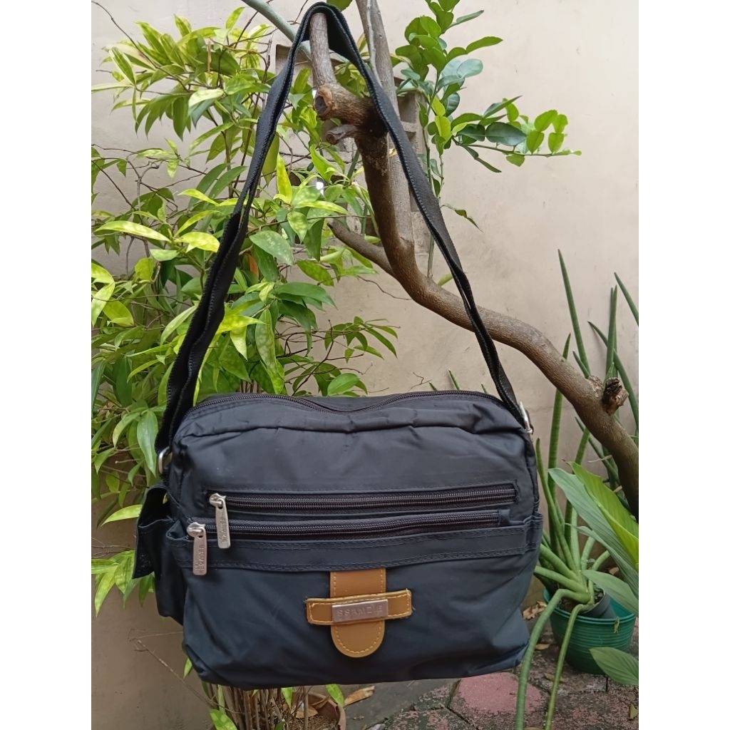 tas slempang pria preloved