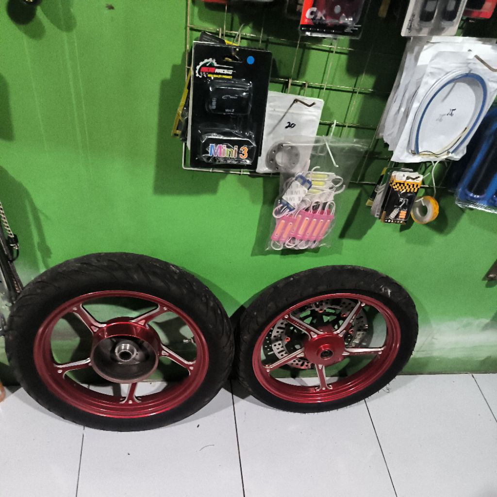 Velg Beat scoopy cnc r14 enkei
