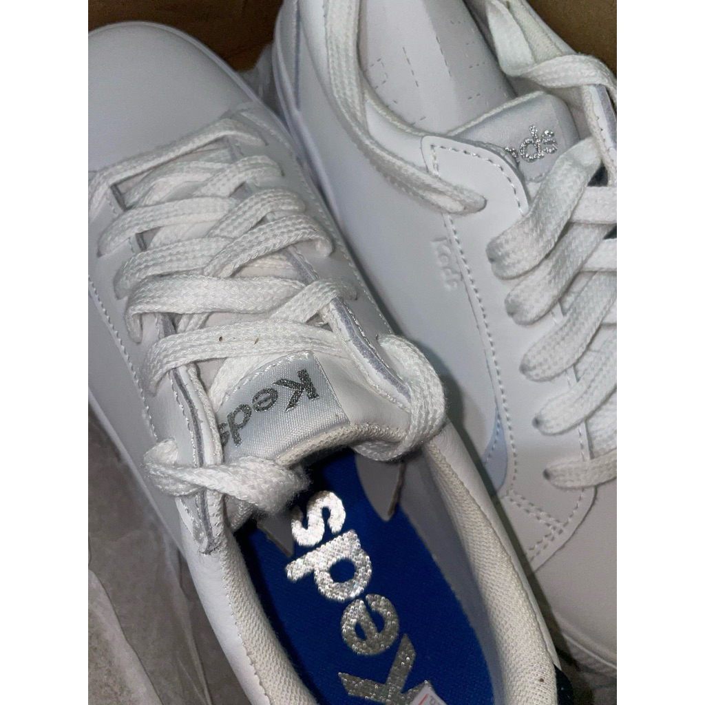 Sneakers Wanita Putih - Model DF694, Desain Elegan, Nyaman Dipakai, Ukuran 37-40