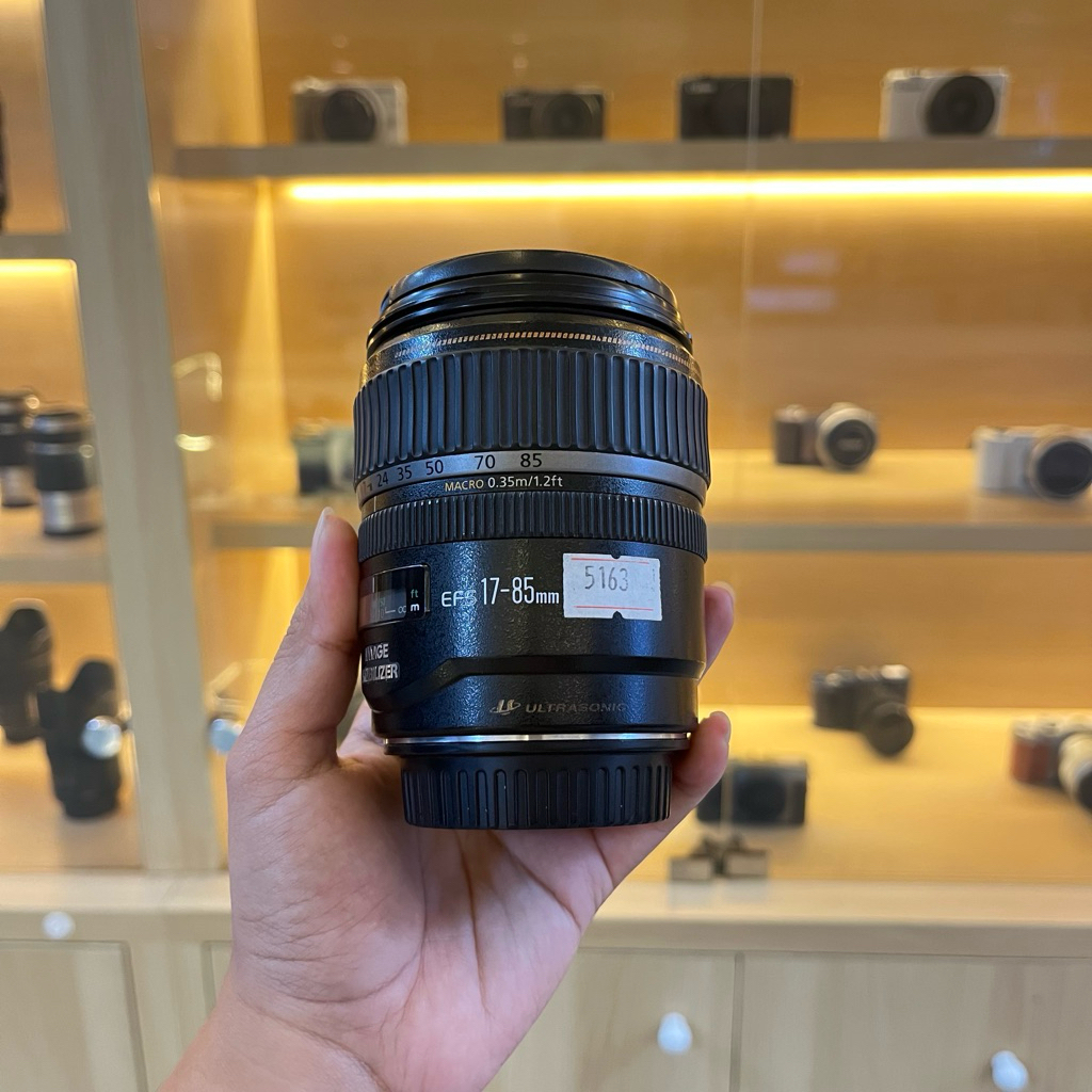Lensa Canon 17-85mm IS USM siap pakai