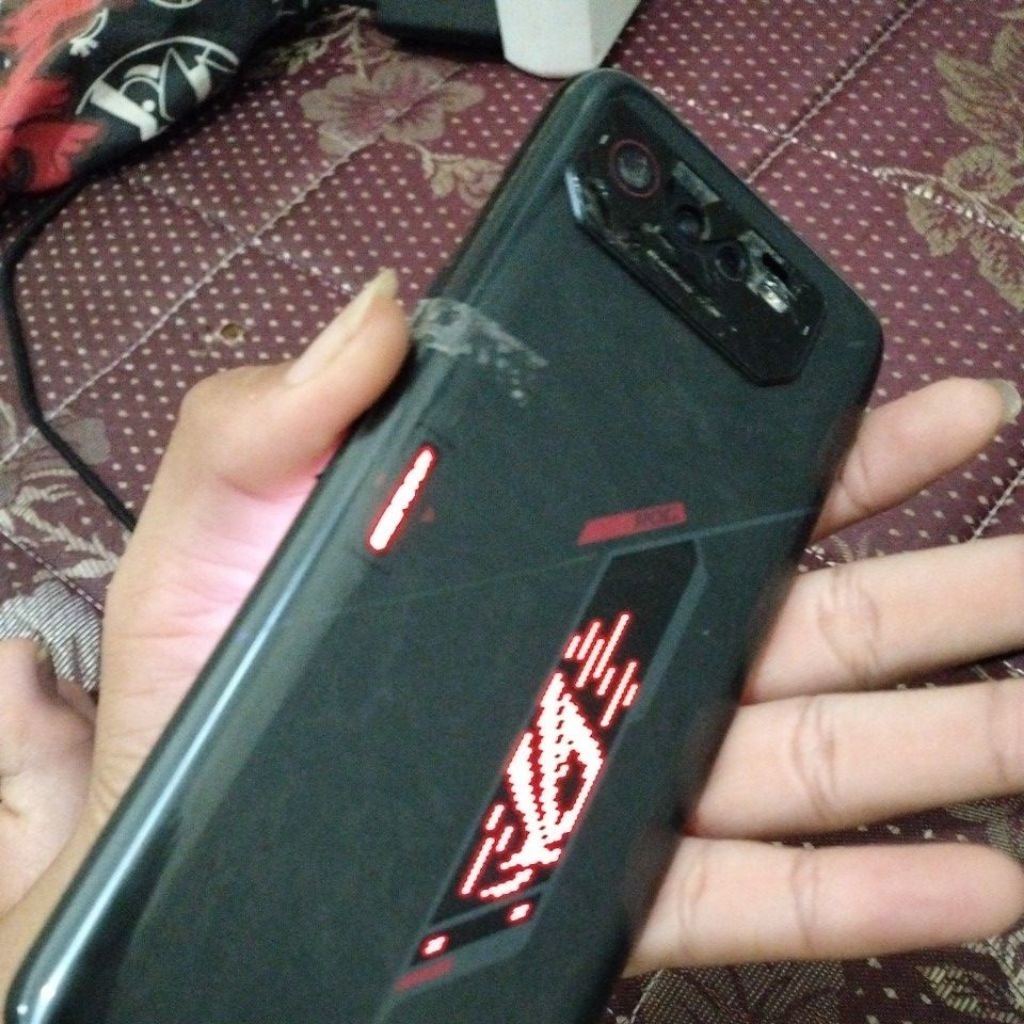 HANDPHONE ROG6