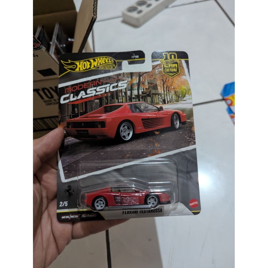 HOT WHEELS FERRARI TESTAROSSA PREMIUM 2026