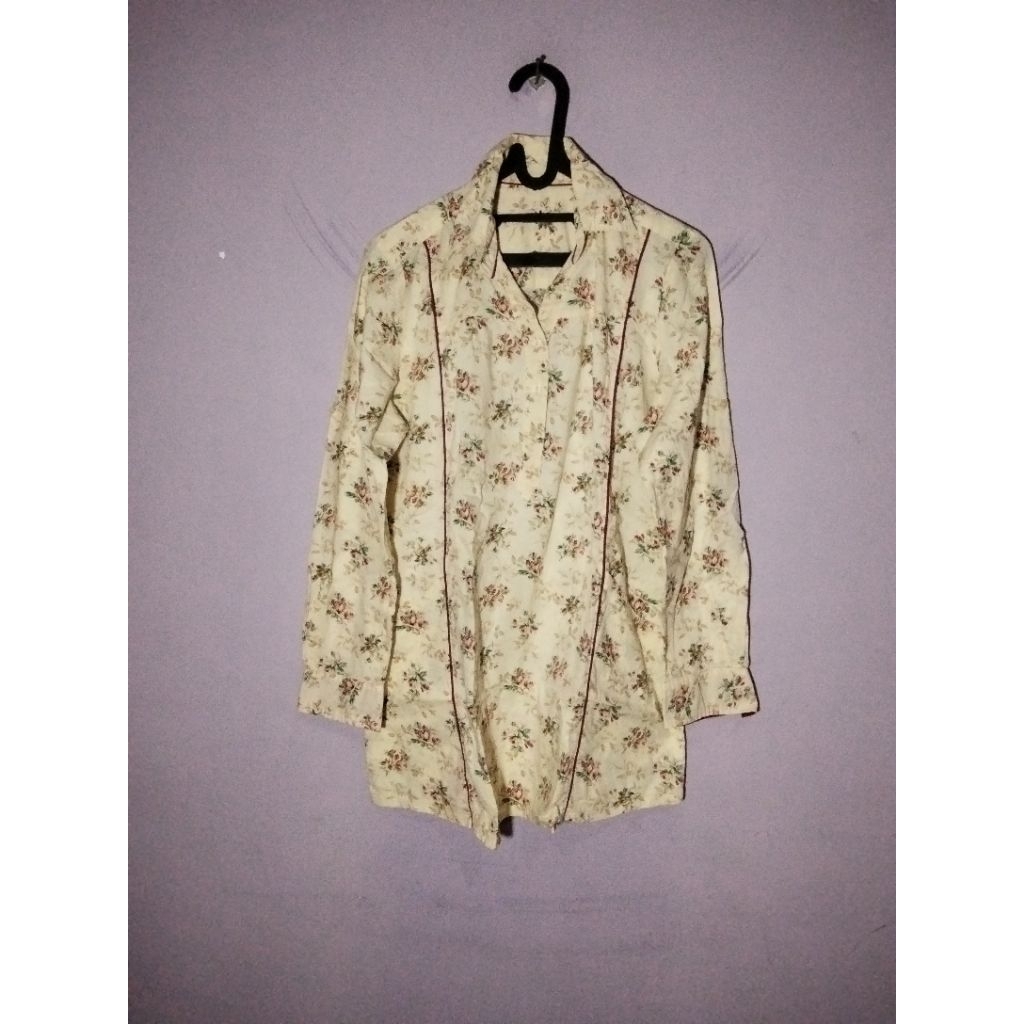 blus wanita bahan katun motif bunga