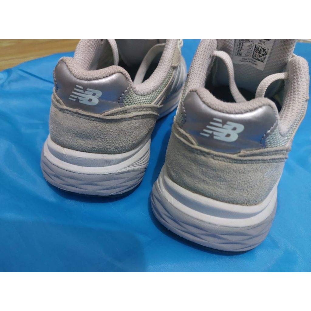 nb 880