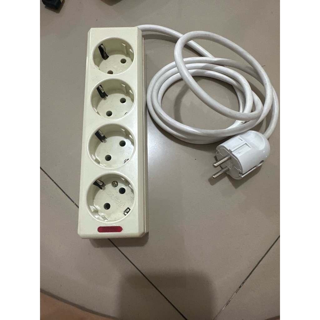 Stop Kontak 4lbg SNI Dengan kabel audio 2x0,75 Rakitan