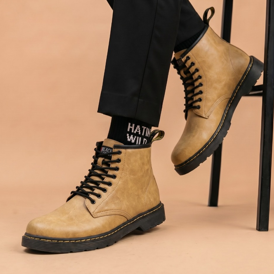 Sepatu Pantofel Docmart  Boots Tinggi Kasual Pria
