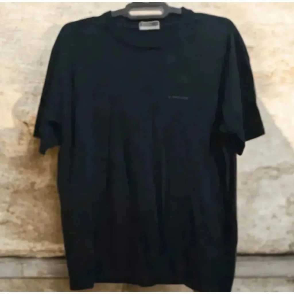 Kaos Polos - Pria. Merk Giordano