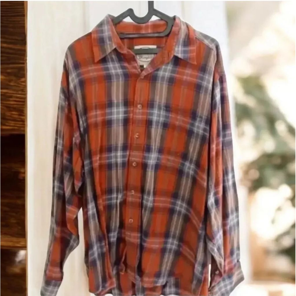 Kemeja Flanel Pria. Merk Wrangler