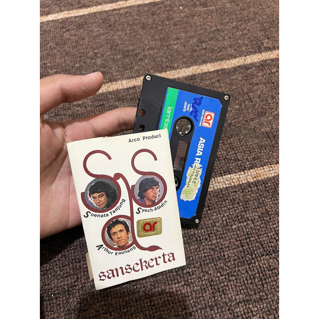 kaset pita sas sansakerta