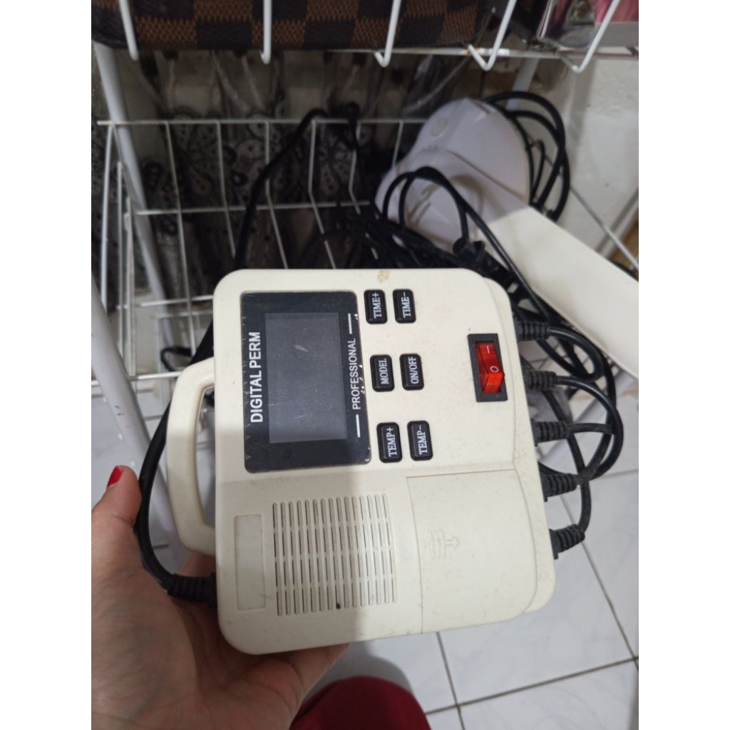Mesin Perm Rambut Digital Putih - Suhu Dapat Disesuaikan, Pemanasan Cepat, Desain Portabel