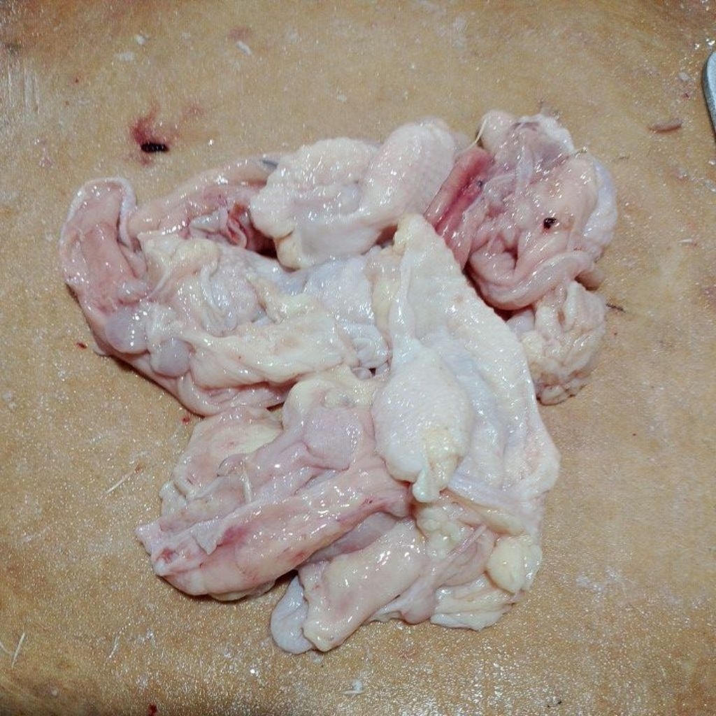kulit leher ayam fresh 1kg/kulit leher ayam beku 1kg