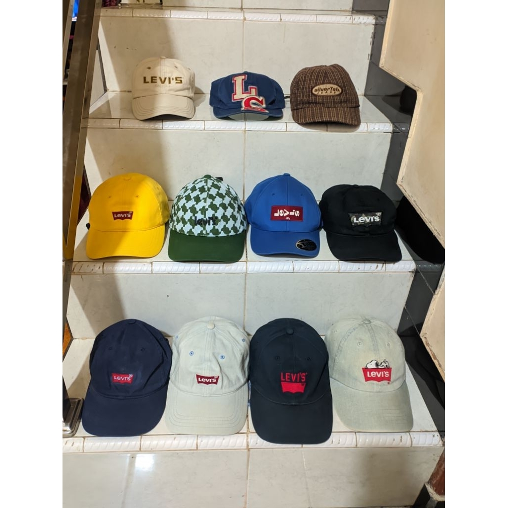 TOPI LEVIS
