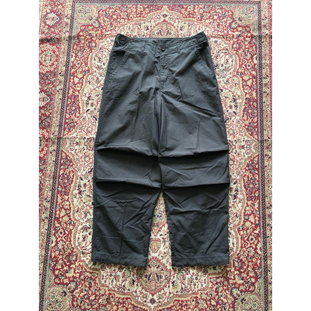 Celana Uniqlo U wide fit parachute pants Casual uniqlo outdoor pants Hi343