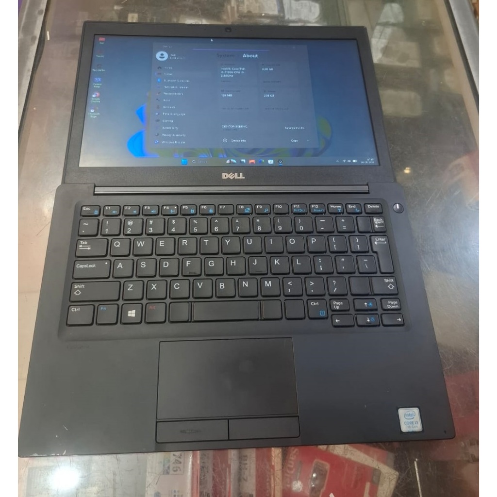 Dell Latitude E 7270 Core i3 7th 8GB 256GB - SECOND MULUS BERGARANSI