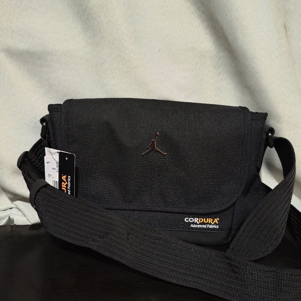 Air Jordan Cordura Messenger Bag Metal Logo 100% Original