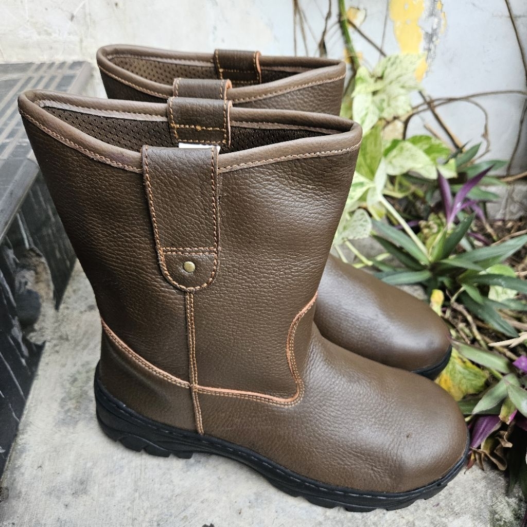 sepatu safety boots second krusher size 43(28cm)