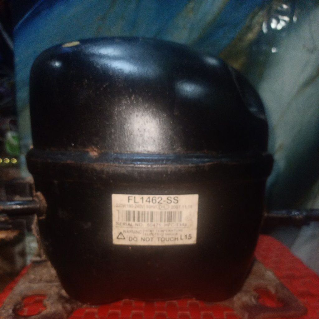 kompresor kulkas 2 pintu Hitachi jumbo FL1462-SS