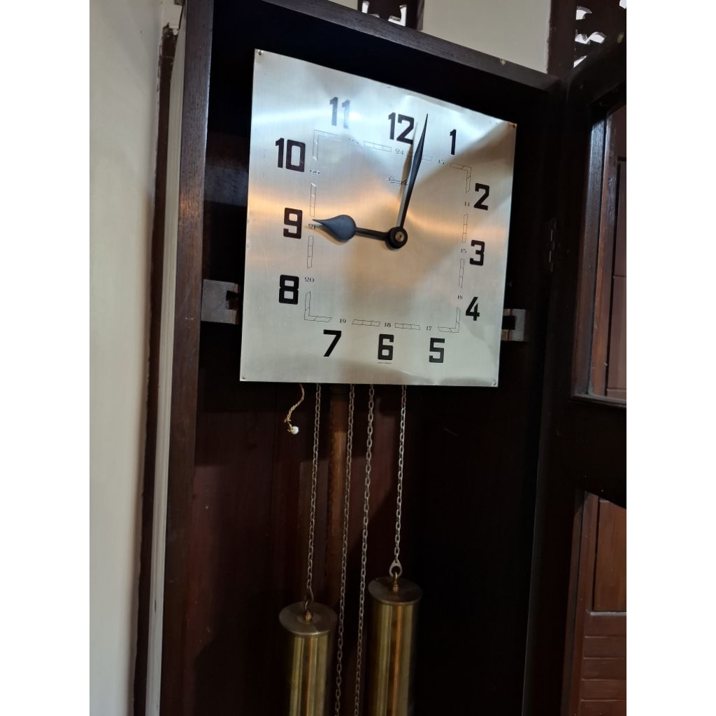 jam lemari /jam berdiri kienzle