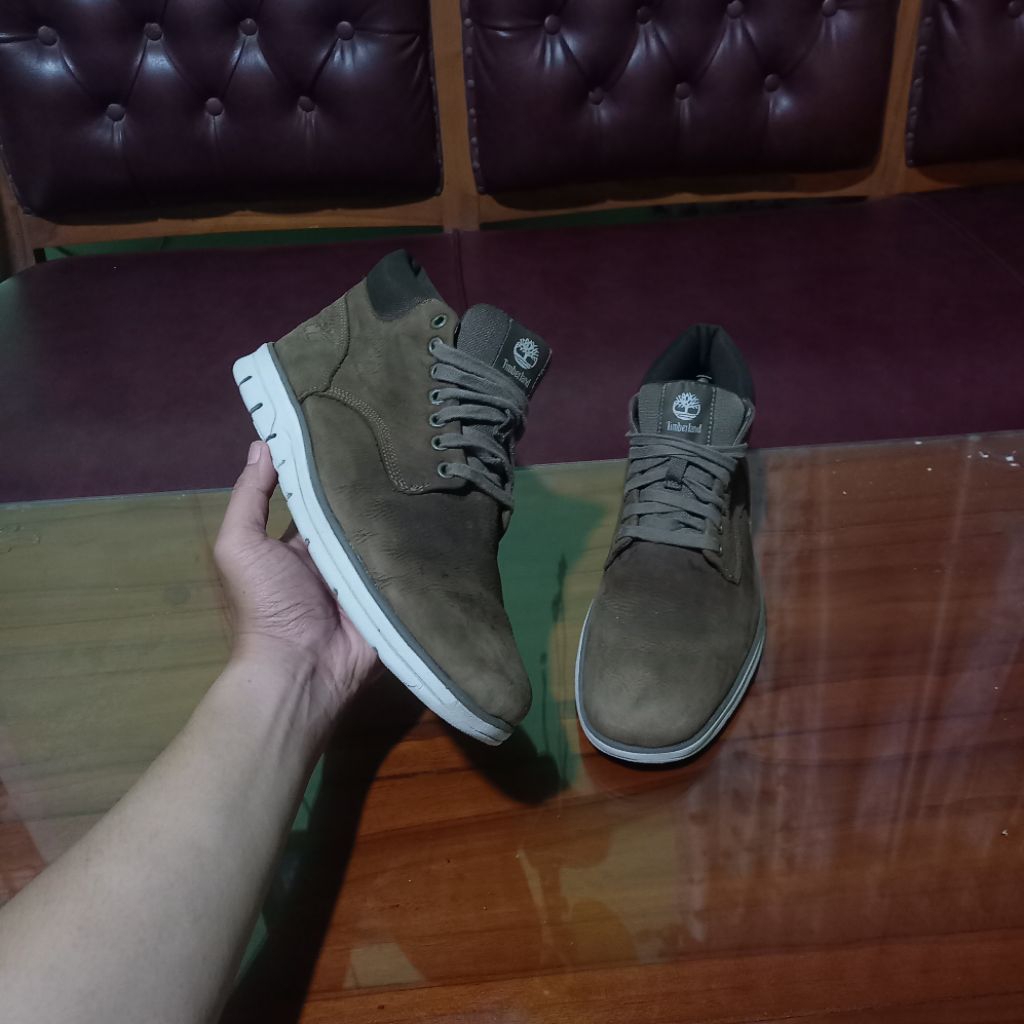TIMBERLAND BRADSTREET CHUKKA | SEPATU SECOND BEKAS BRANDED | SEPATU BOOTS KASUAL PRIA SECOND