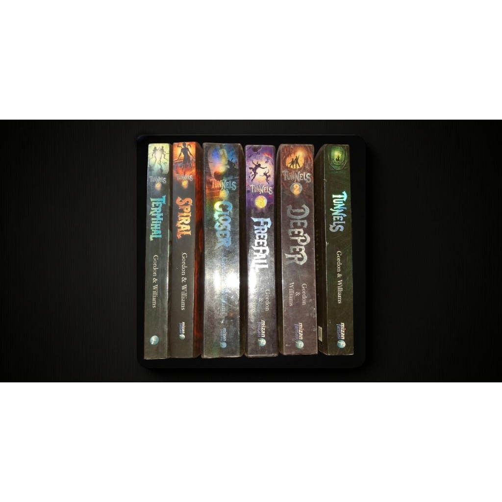 TUNNELS Series SET / Deeper / Closer / Freefall / Spiral / Terminal RODERICK GORDON ORIGINAL