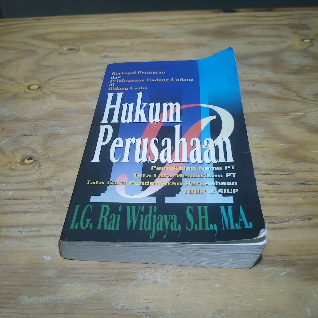 Buku Hukum Perusahaan