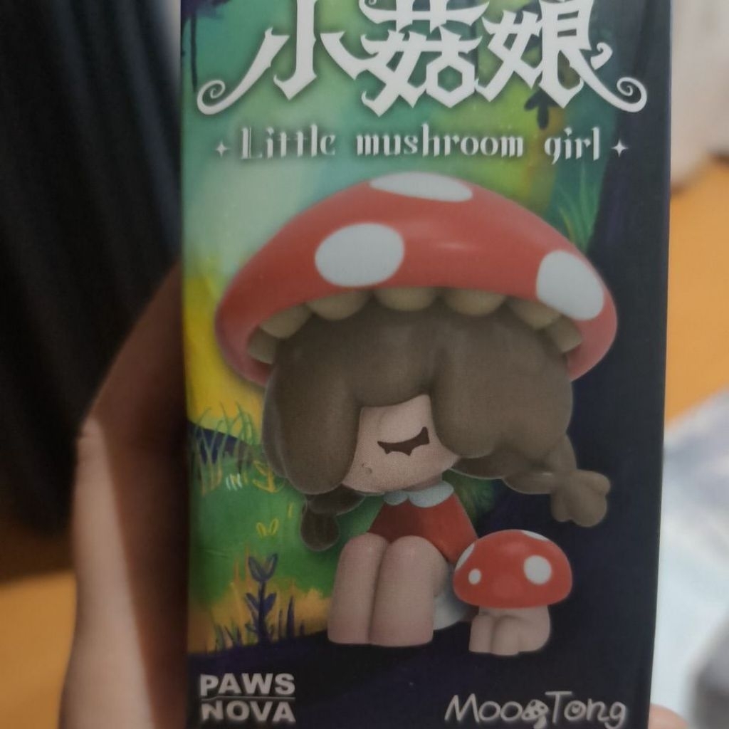 JINART LITTLE MUSHROOM GIRL FIGURE