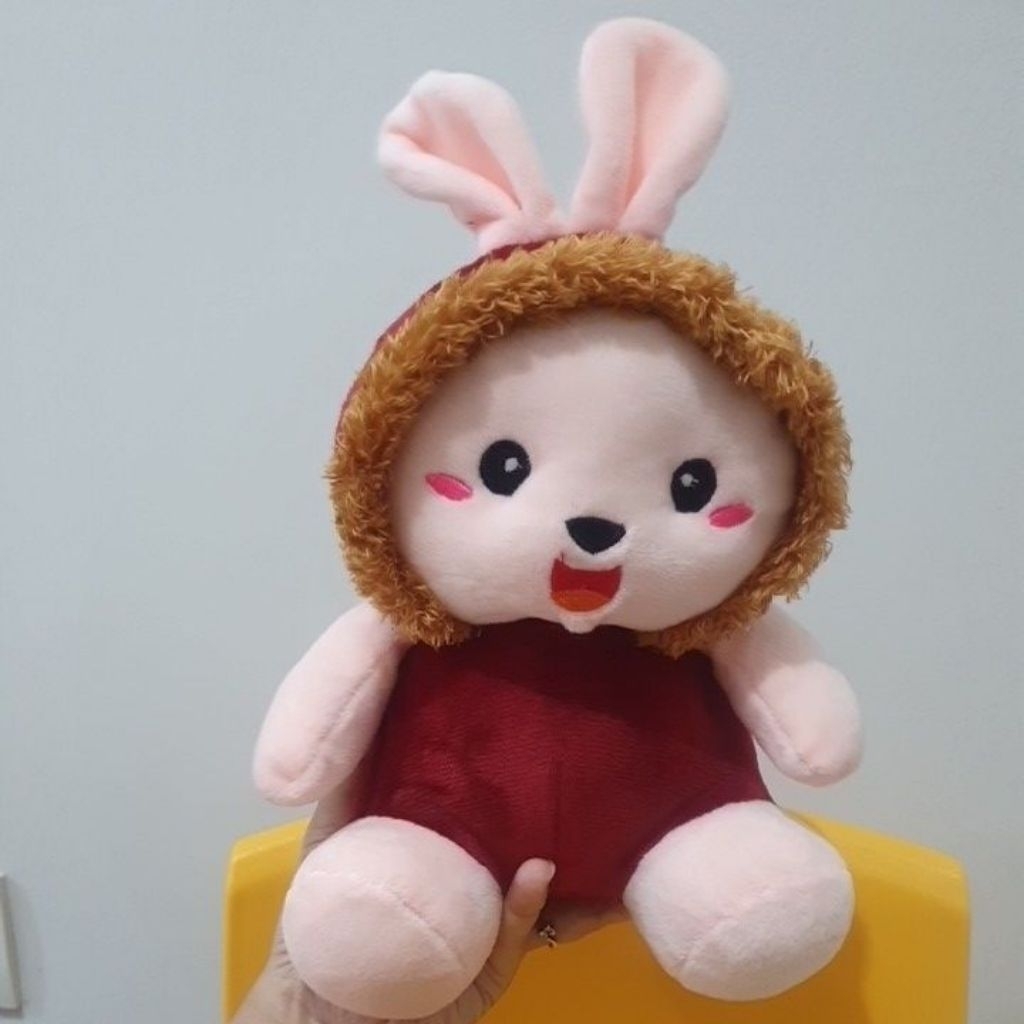 Boneka baru kelinci merah funworld