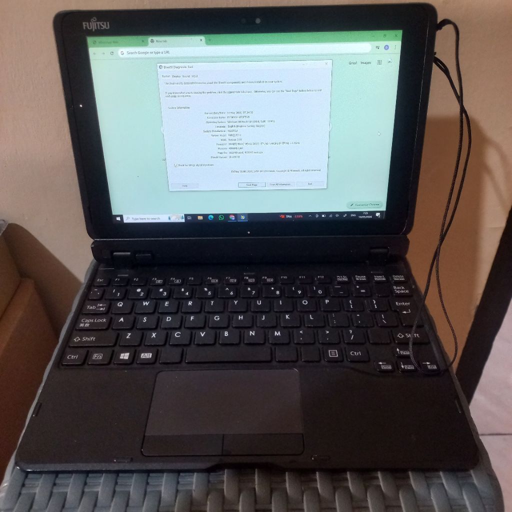 Fujitsu Q508 Laptop 2 in 1 Tablet Touchscreen Lipat Layar bisa dilepas