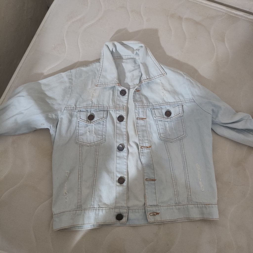 Preloved Jacket Jeans Putih Wanita