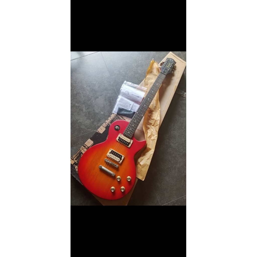 Gitar Elektrik Samick LE AVS24 Original