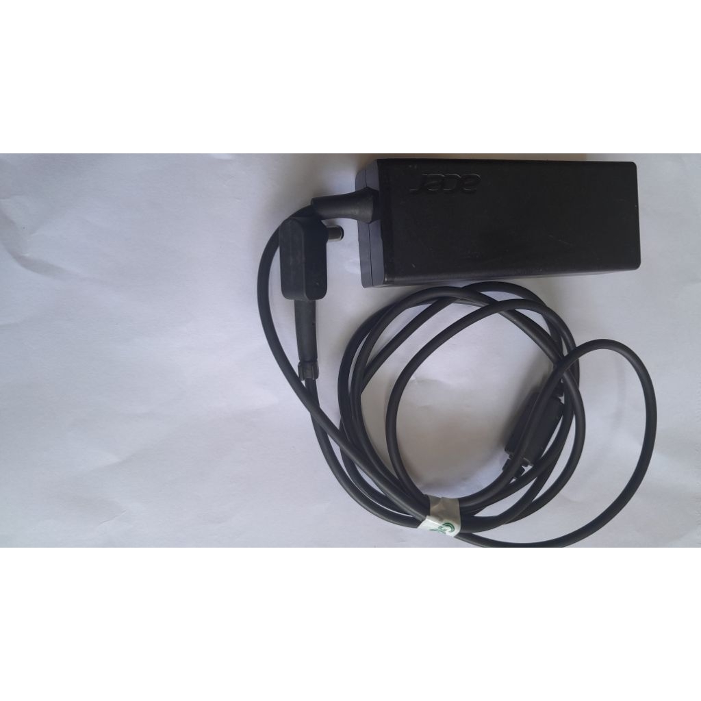 Adaptor laptop / Notebook merek Acer PA-1450-26