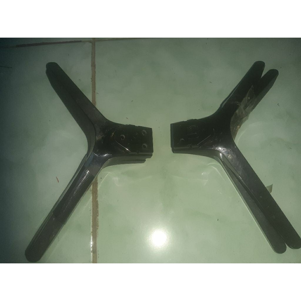 KAKI TV POLYTRON PLD 1850