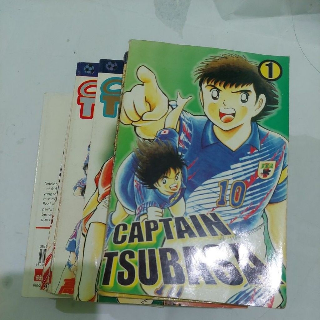KOMIK CAPTAIN TSUBASA