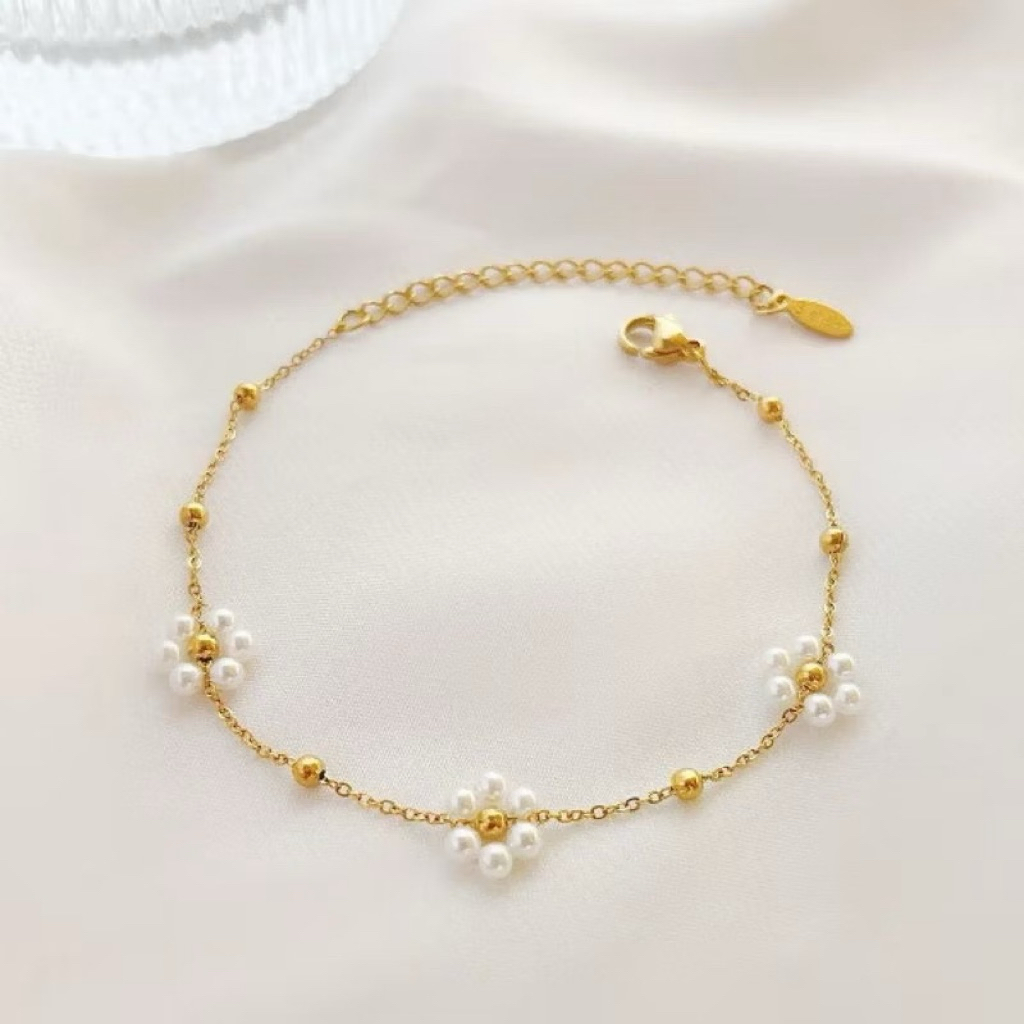gelang rantai titanium bunga putih kecil