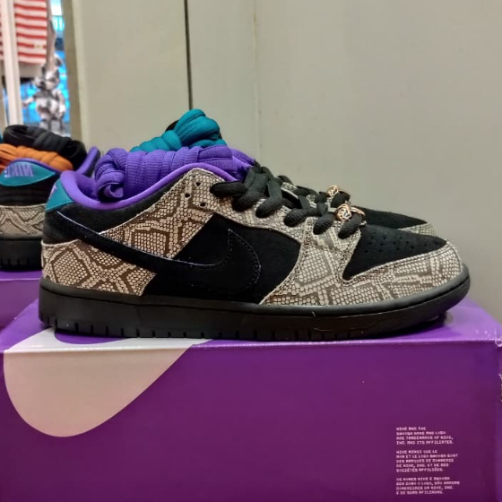 SEPATU NIKE SB DUNK LOW PRO NIKIB620B200
