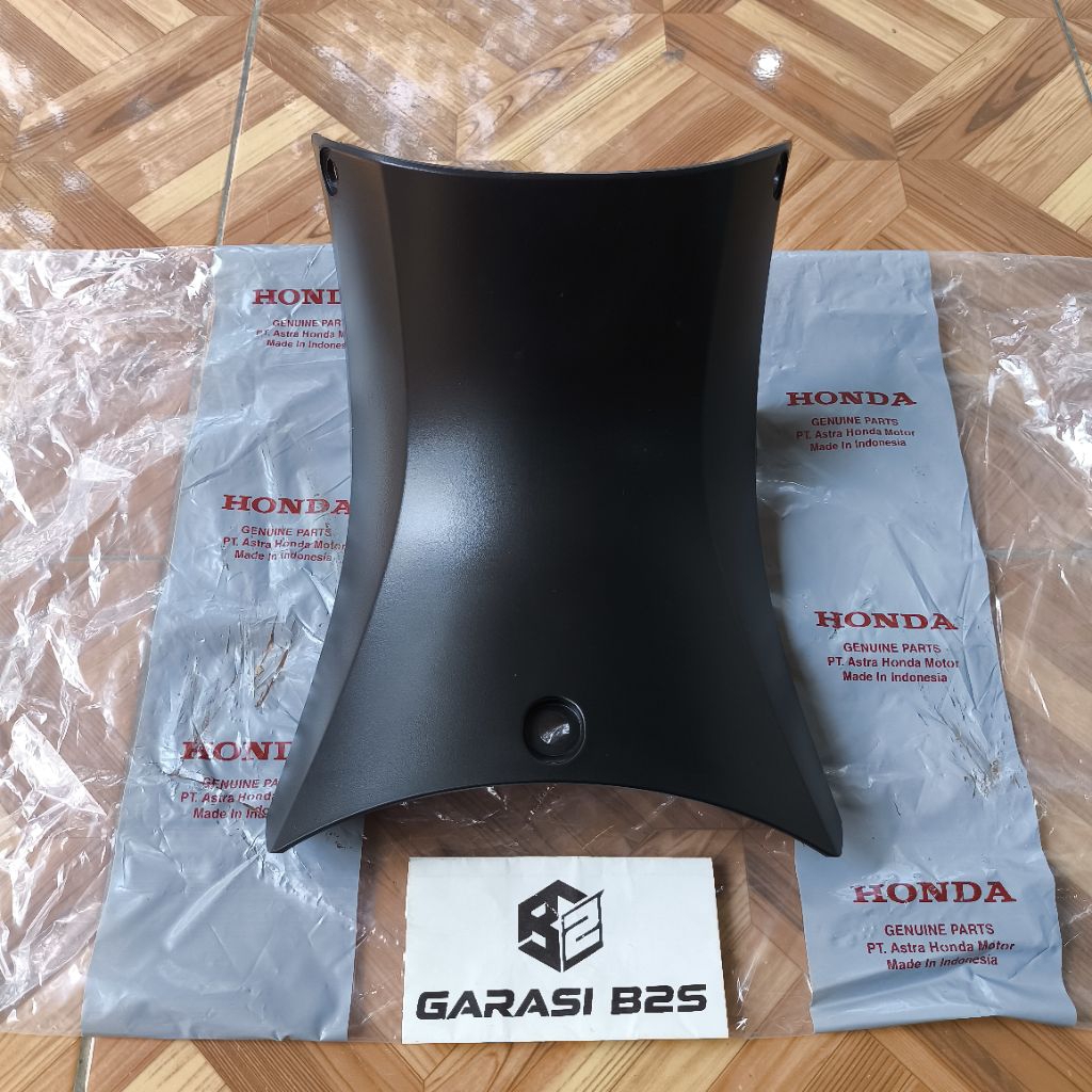 64325-KPH-700 Cover Center Legshield Tengah Supra X 125 Old Lama Karbu Original AHM