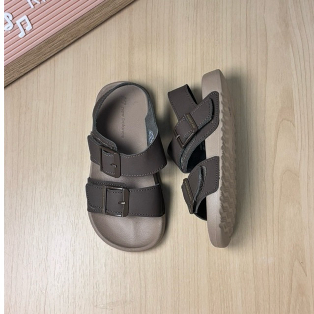 Sendal Anak Preloved / Second Anak New Balance Size 180/18