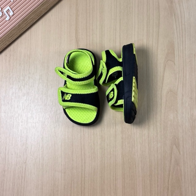 Sendal Anak Preloved / Second New Balance Size 130/13