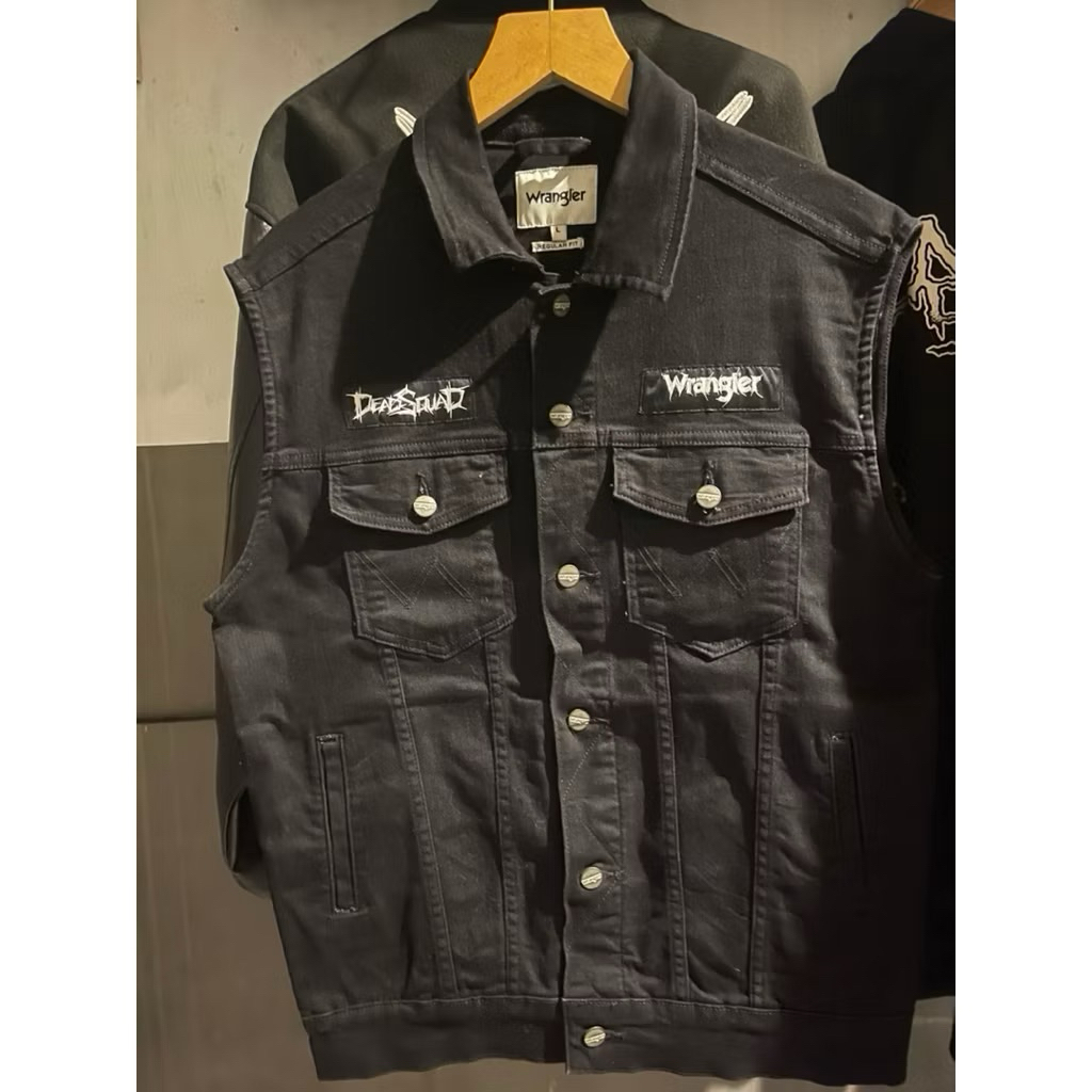 WRANGLER X DEADSQUAD VEST BLACK