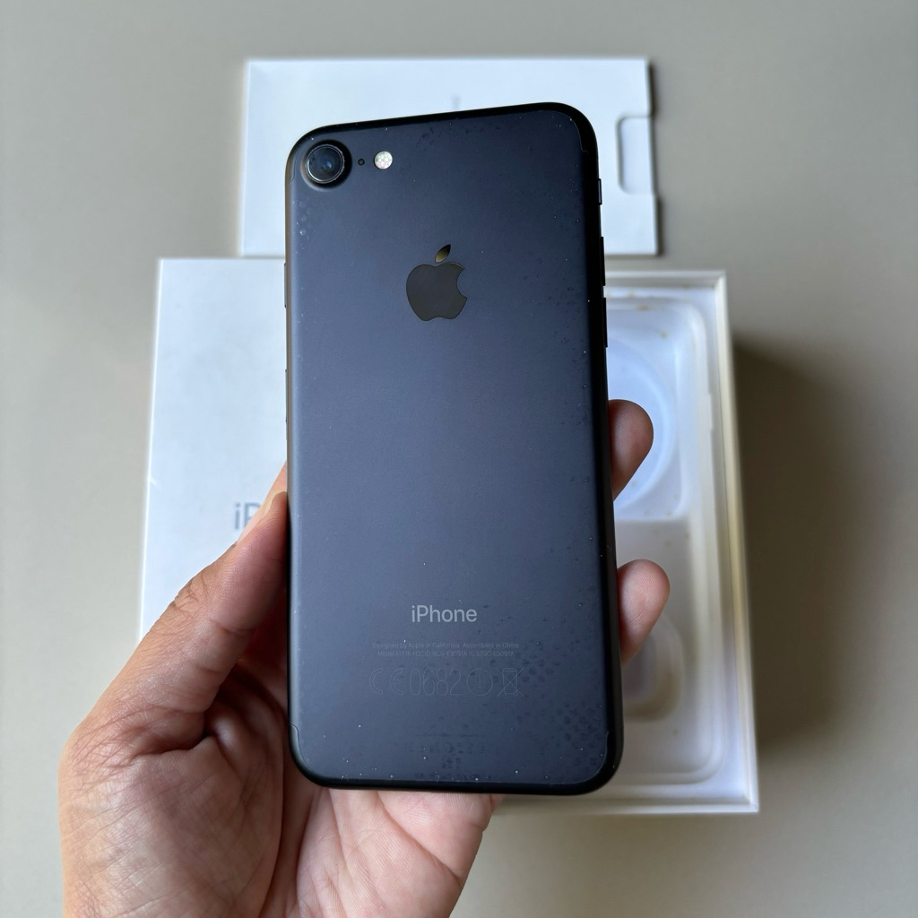 IPHONE 7 128GB SECOND IBOX/Whitelist/Bea Cukai Resmi Indonesia Sinyal Permanen