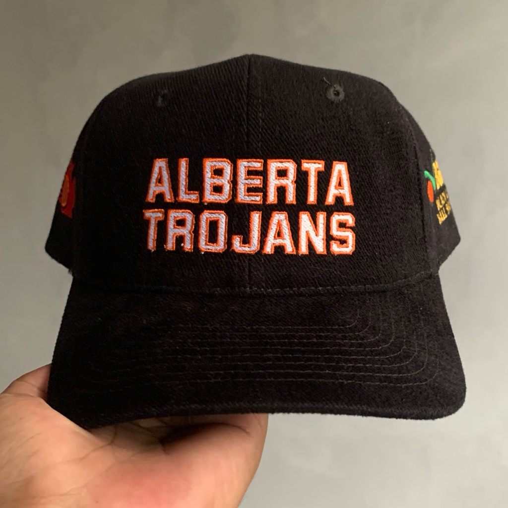 TOPI VINTAGE TROJAN STARTER