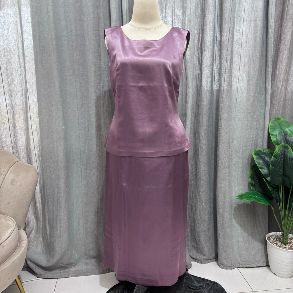 [ Preloved ] Setelan Atasan & Rok Satin Premium Ungu – Elegant One Set
