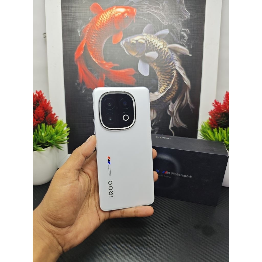 IQOO 13 5G 16/512GB SECOND GARANSI RESMI