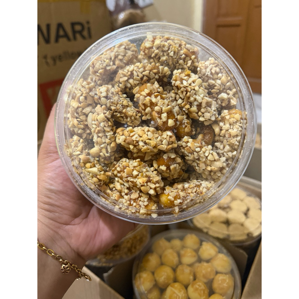 kue kering kurma kacang