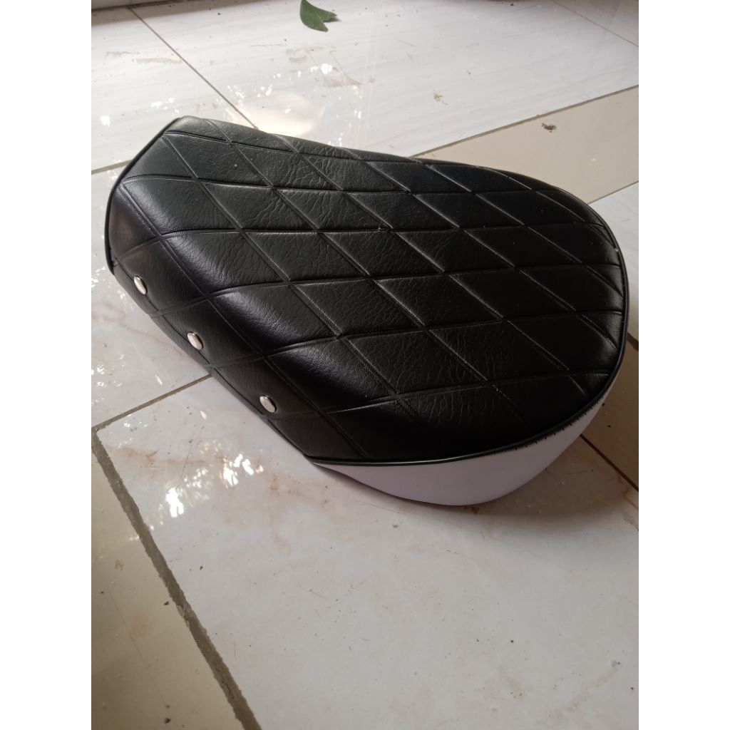 JOK C70 MODEL PISAH,, JOK PISPOT HITAM WAJIK MIX PUTIH