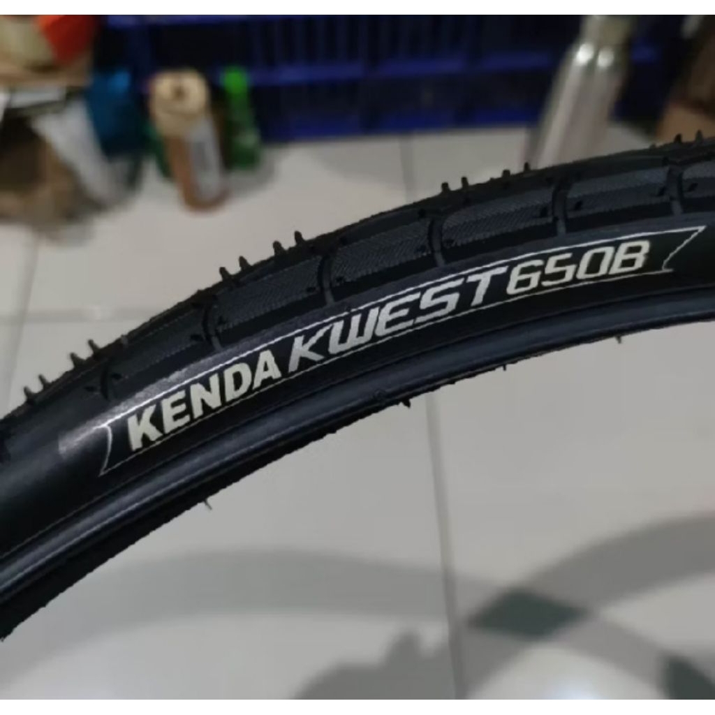 Ban Luar Kenda 27,5X1,35 - Desain Ringan, Warna Hitam, Cocok untuk Sepeda MTB Touring