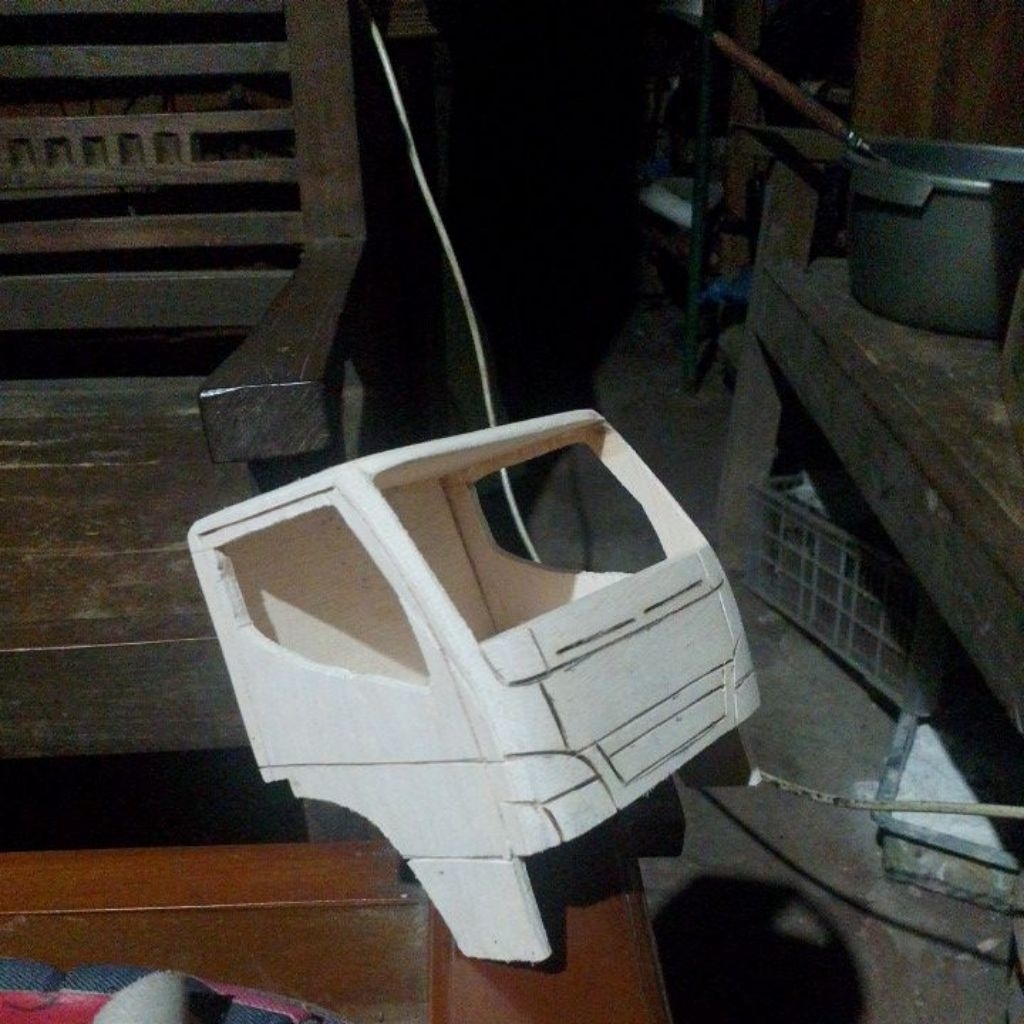 kabin miniatur truk model canter skala 14 cabin polos mentahan